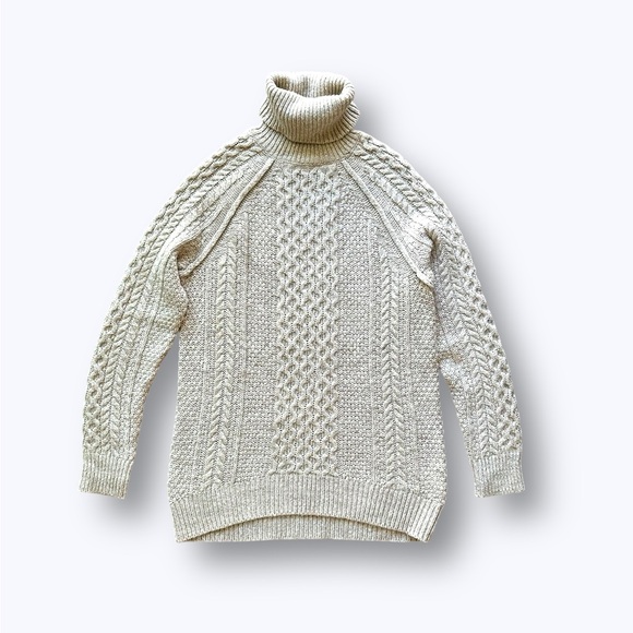 VINCE Chunky Cable Knit Wool Alpaca Turtleneck Sweater Women’s XS Oat Beige EUC